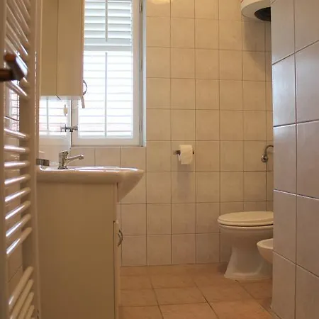 Apartment & Room'S Anni Gostinjska kuća
