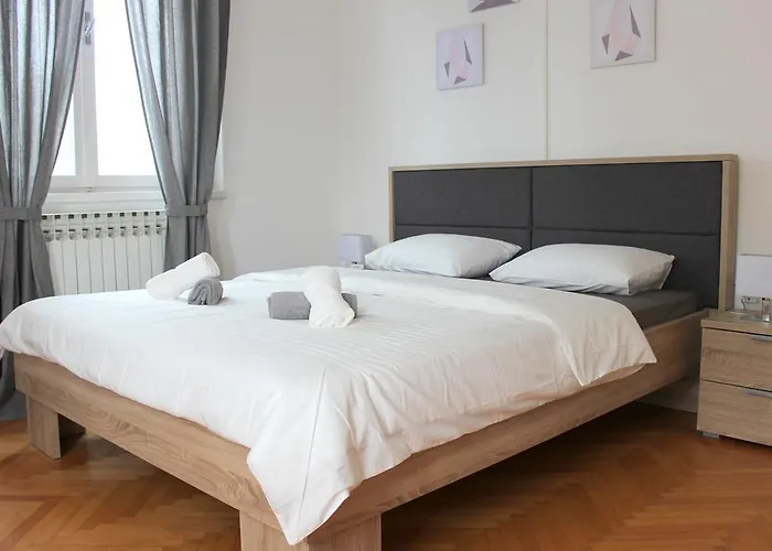 Apartment & Room'S Anni 3*