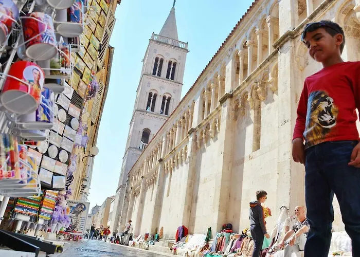 & Room's Anni 3* Zadar