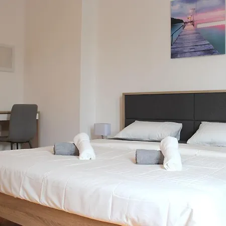 & Room's Anni Zadar