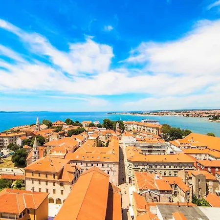 & Room's Anni 3* Zadar