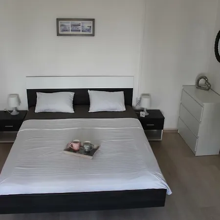 & Room's Anni Penzion