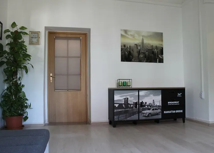 & Room's Anni Задар